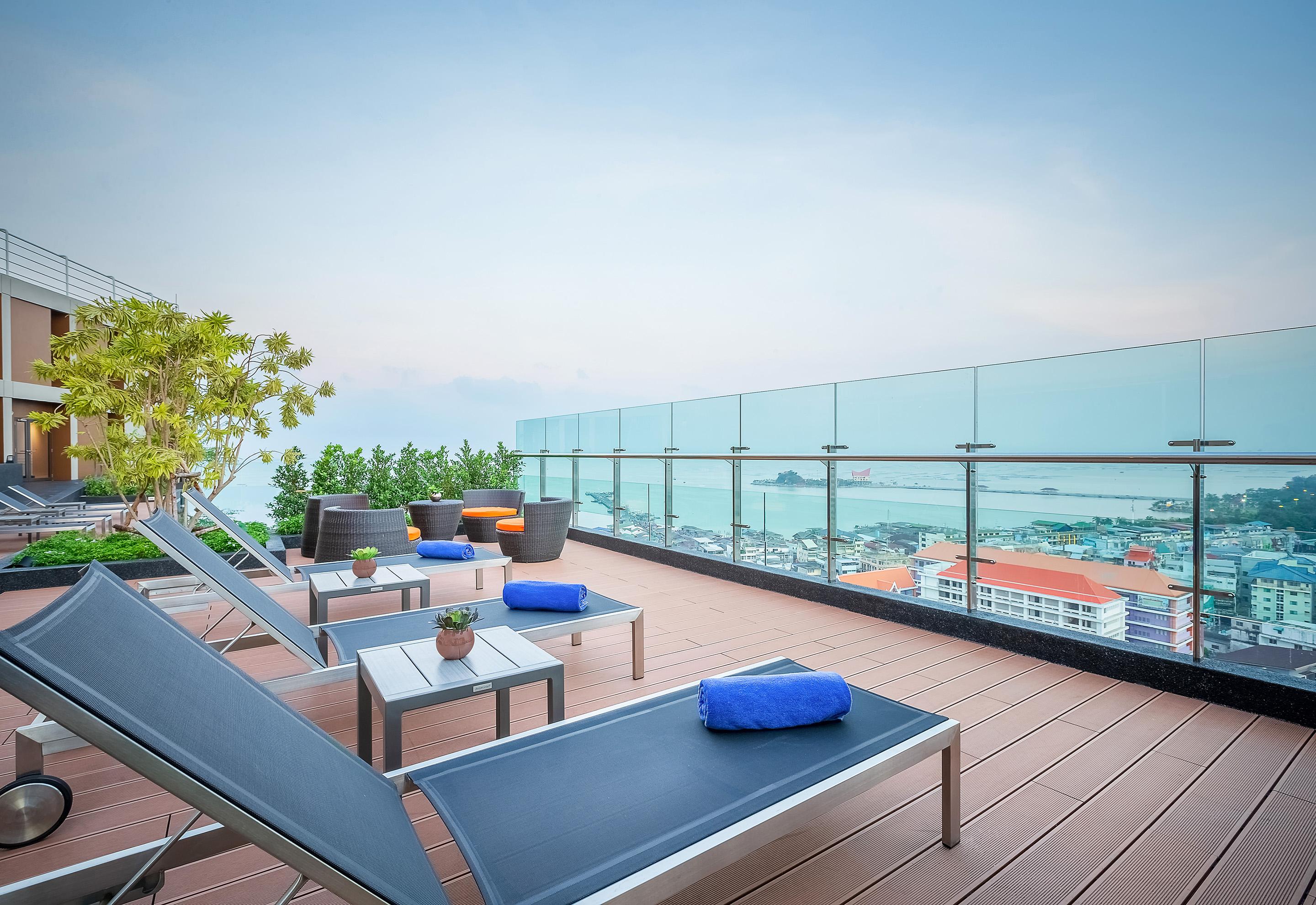 Somerset Harbourview Sri Racha Si Racha Extérieur photo